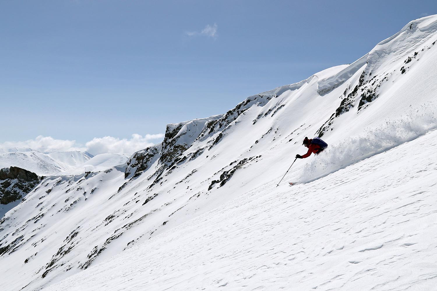 Ski Au Dessus De Larabel Pass