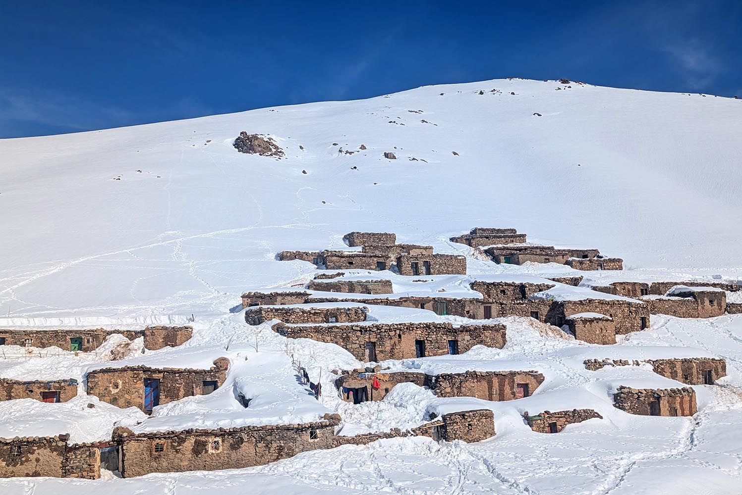 Village Habite Juste Au Dessus Doukaimeden